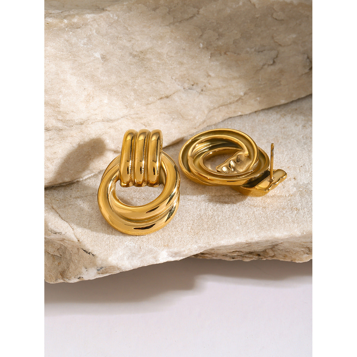E008 Earings