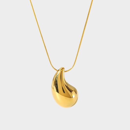 Mira Necklace
