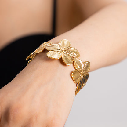 PB008 Big Flowers Bracelet